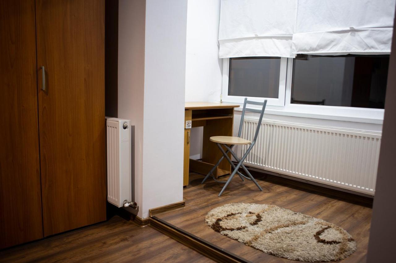 Escape To Comfort: Central Home Tudor Vladimirescu 雅西 外观 照片